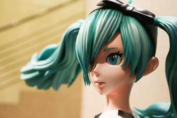 life size hatsune miku figure