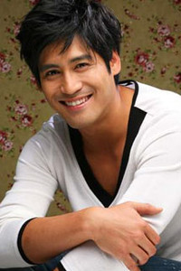 Hyung Chul Lee