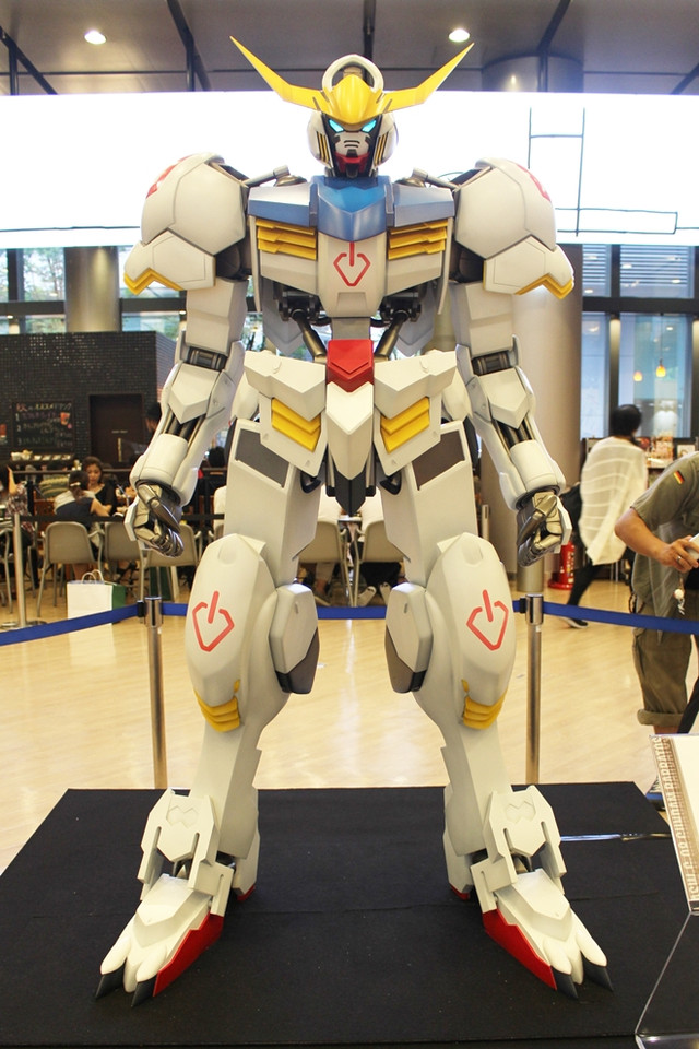 Crunchyroll - FEATURE: Gundam Barbatos 1/10 Scale Statue Displayed at
