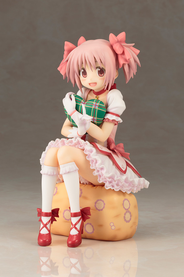 goddess madoka figure