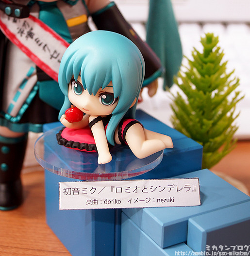 hatsune miku romeo and cinderella figure