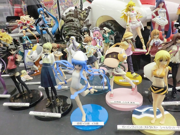 2000s anime figures