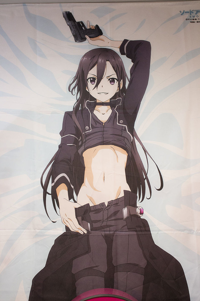 Crunchyroll Sword Art Online Exhibit Sells Out Of Kirito Hug Bed Sheets On First Day