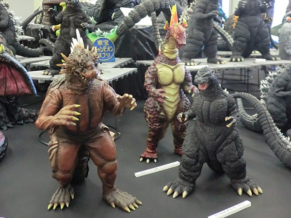 varan godzilla toy