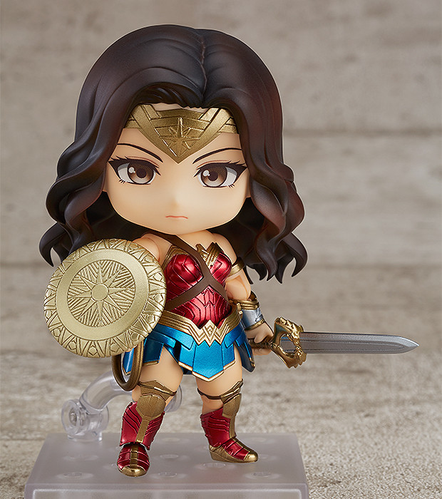 wonder woman small figurine