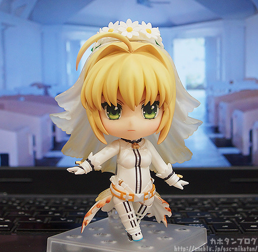 saber nendoroid 600