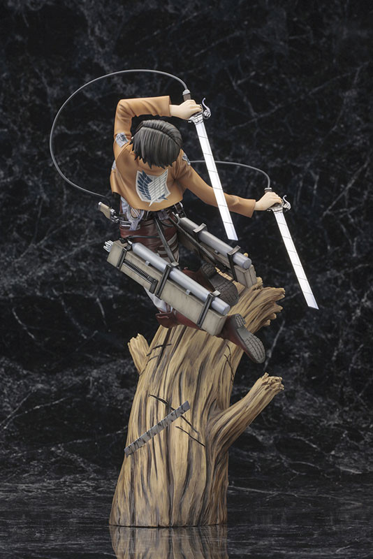 aot levi statue