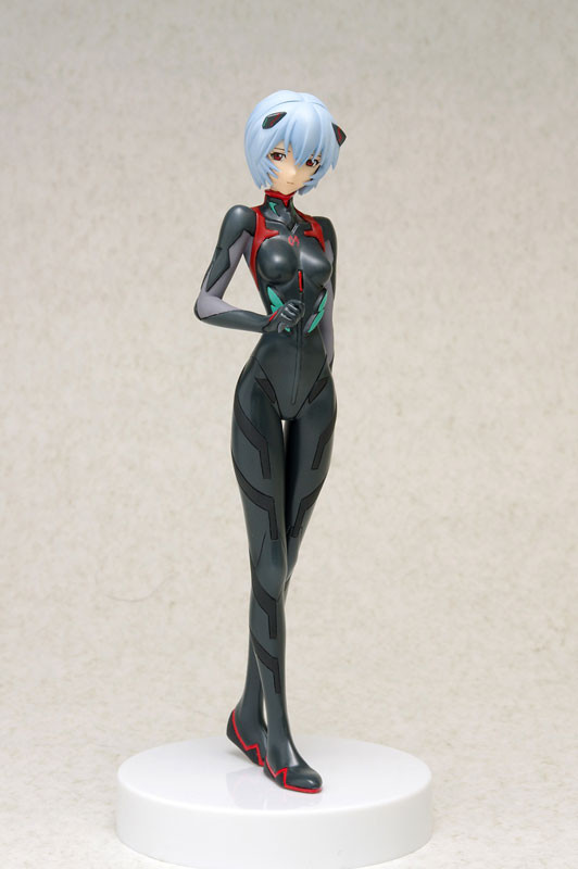 rei ayanami figure black suit