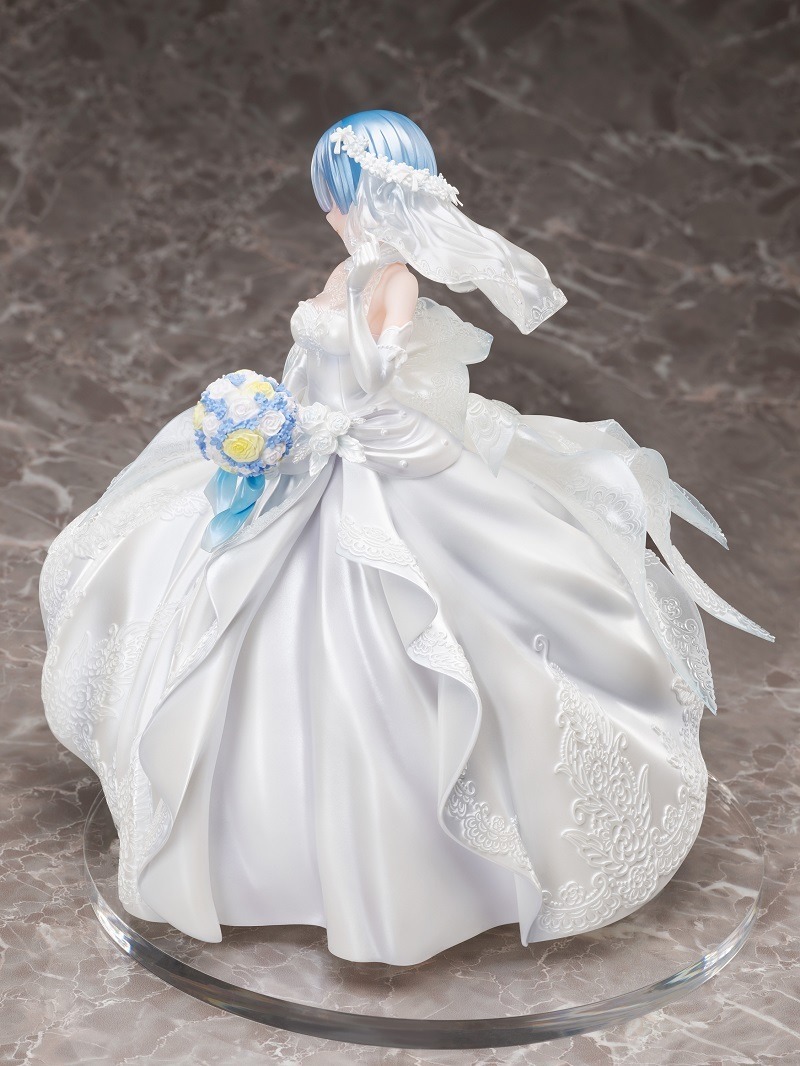 Rem Bridal figure - side