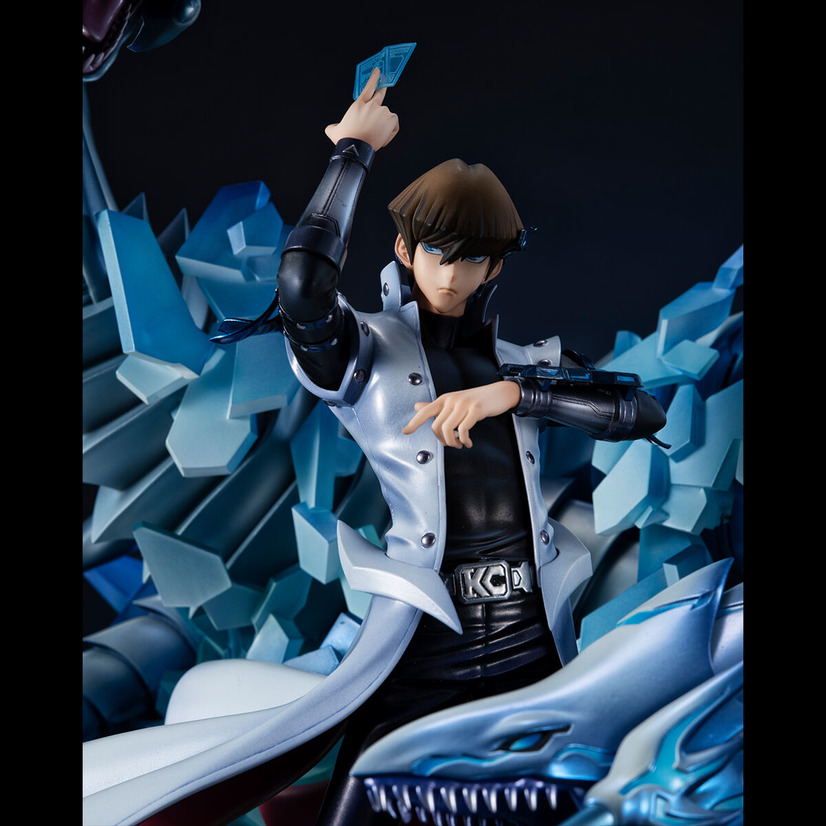 A promotional image of the upcoming V.S. Series Yu-Gi-Oh! The Dark Side of Dimensions Seto Kaiba statue from MEGAHOUSE.