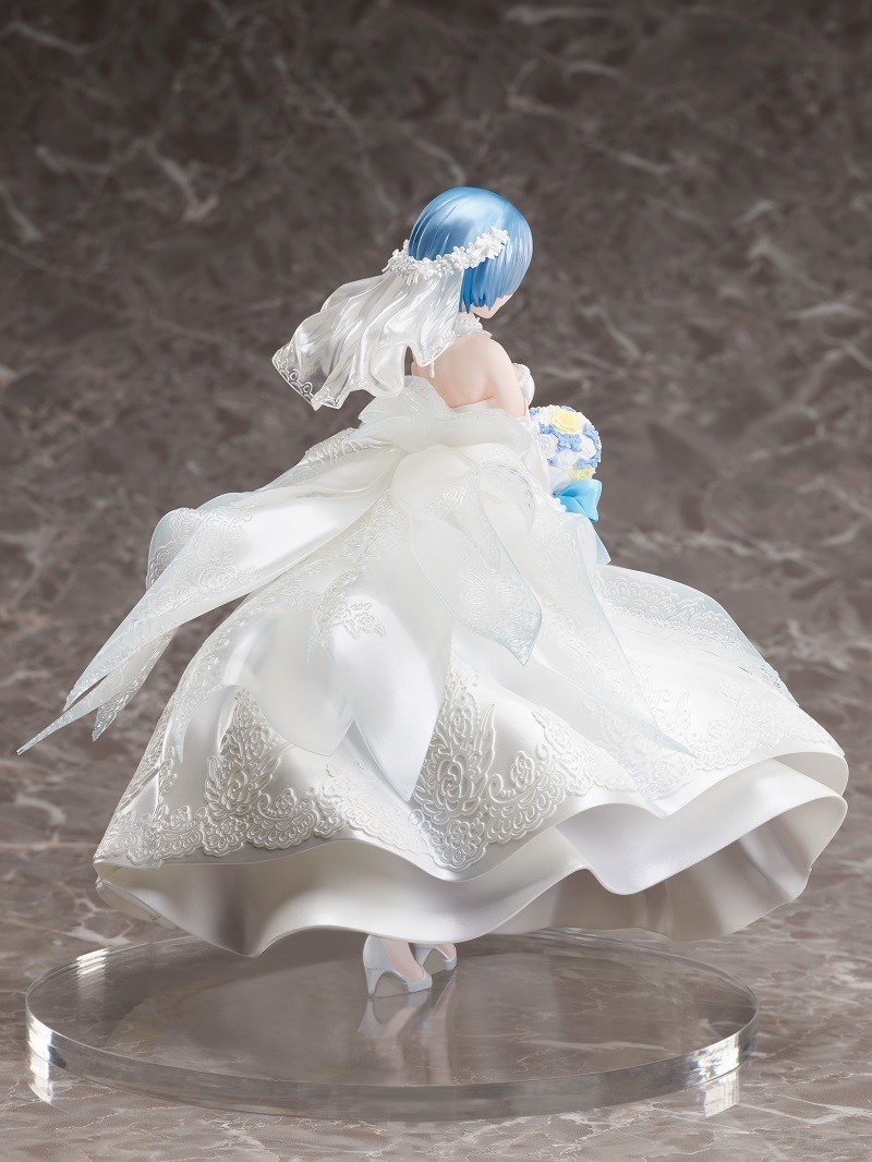 Rem Bridal figure - back