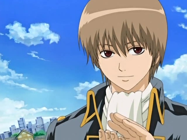 Sougo Okita smiles and applauds in a scene from the Gintama TV anime.