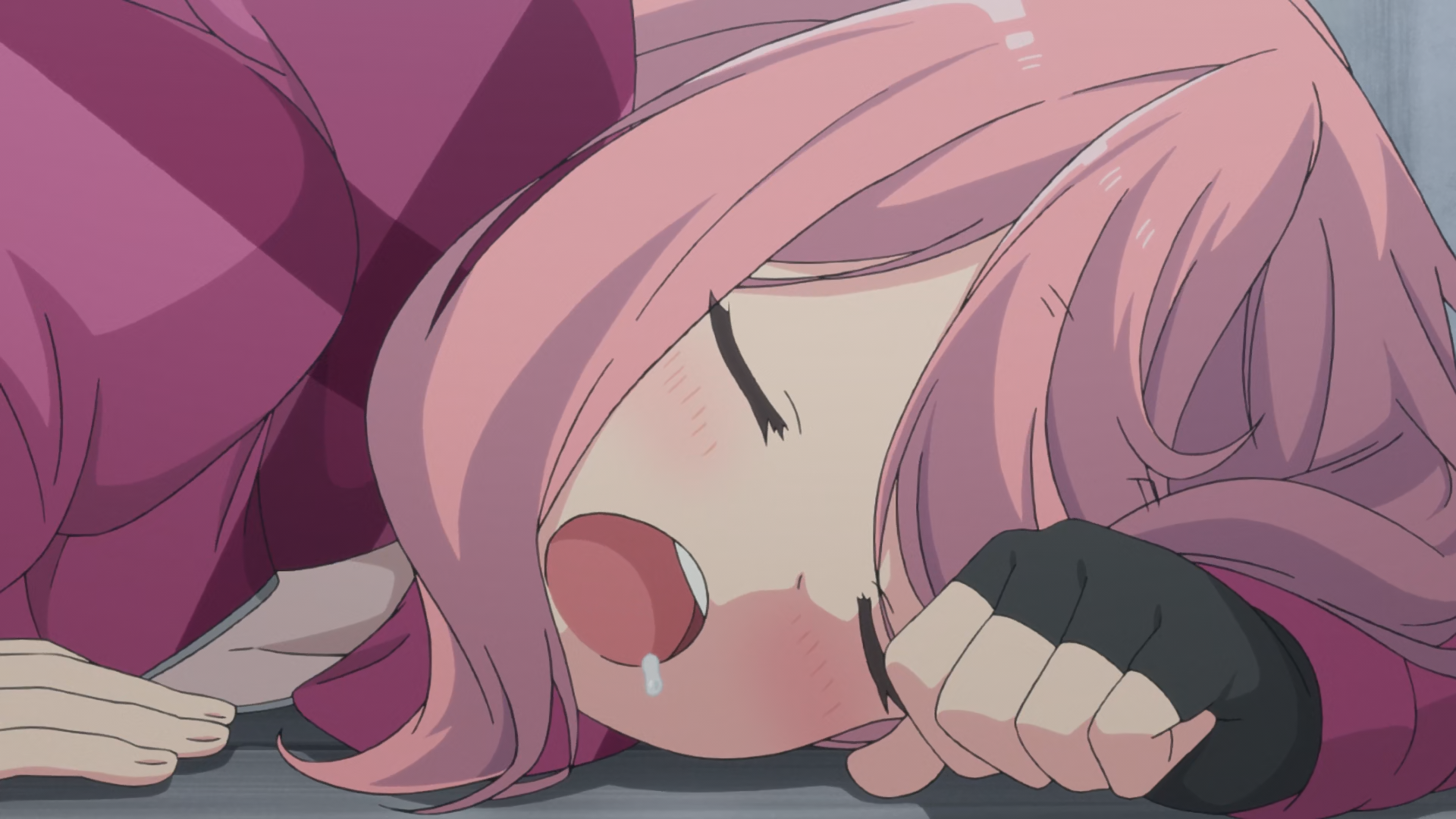 Sleepy Nadeshiko drooling in Laid-Back Camp