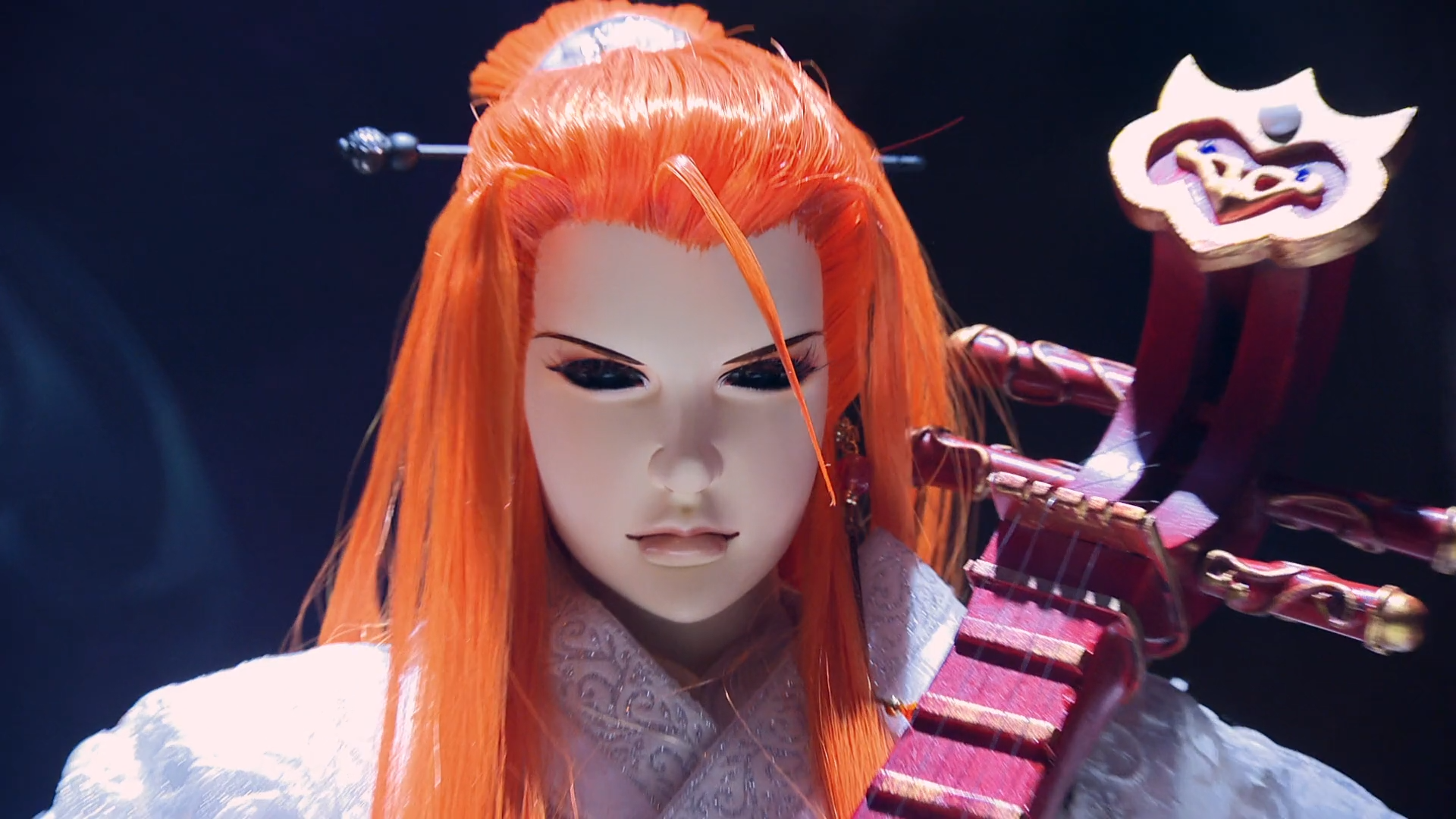 Lang Wu Yao's heavenly performance is interrupted by a raid from the Imperial police in a scene from the Thunderbolt Fantasy -Bewitching Melody of the West- theatrical film.