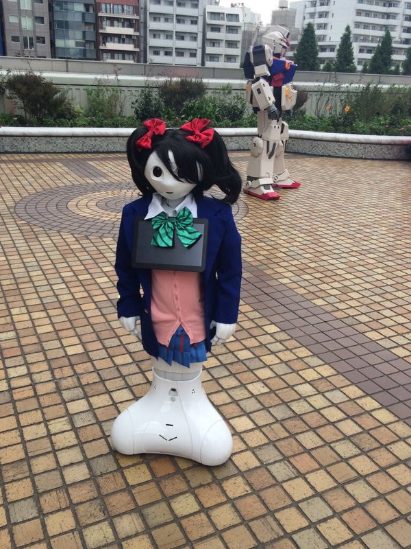 Crunchyroll - Softbank's Pepper Humanoid Robot Gets a Halloween Make-over