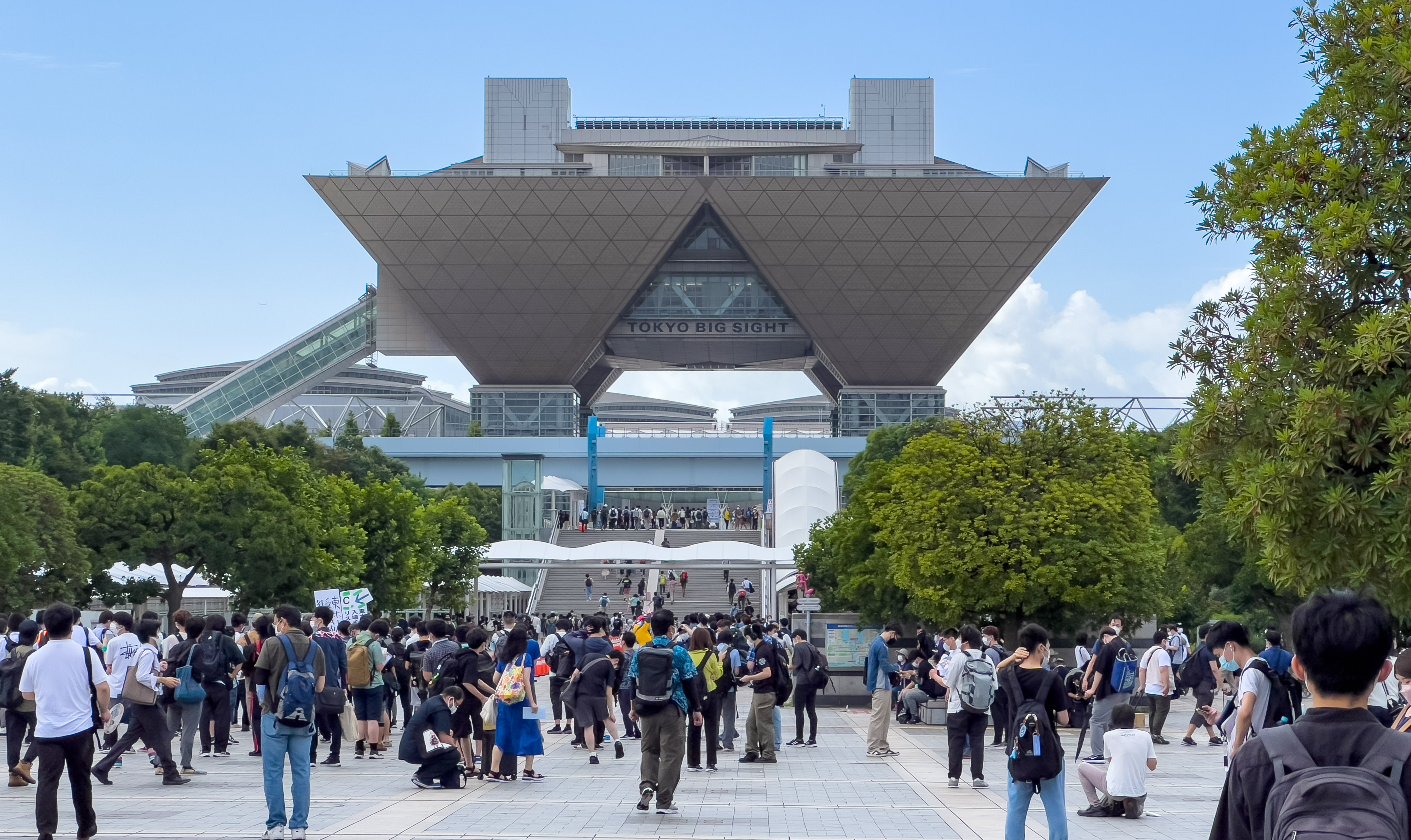Comiket 101 Records 180,000 Attendees Over Two Day Event