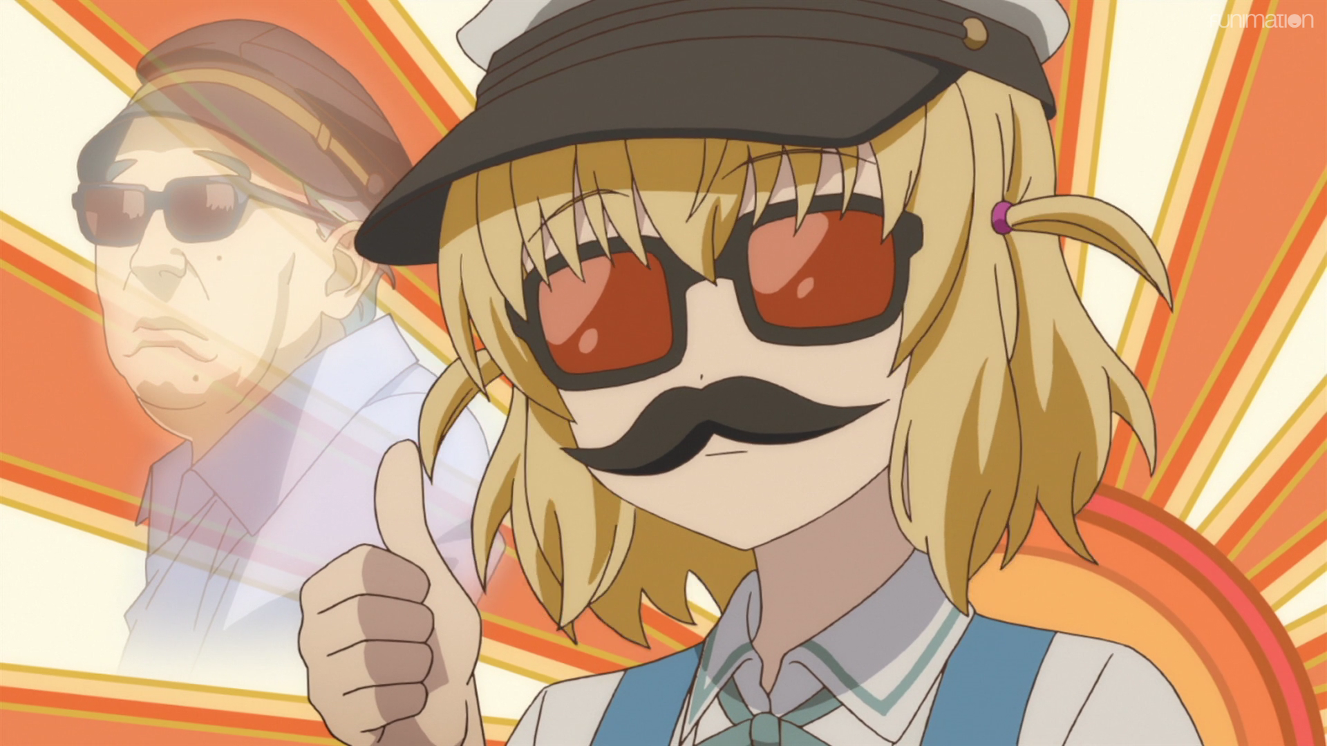 ¡Roka Shibasaki luce un bigote falso, gafas de sol y un sombrero en su papel de directora de una obra de teatro en un festival cultural en una escena de D-Frag!  Anime de TV.