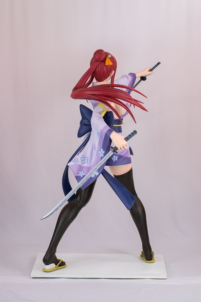 erza scarlet nude figure