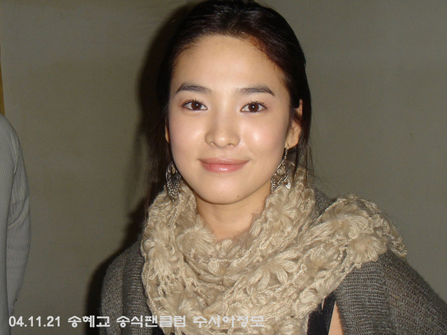 some more photos of kim tae hee and han ga in. and of course. 