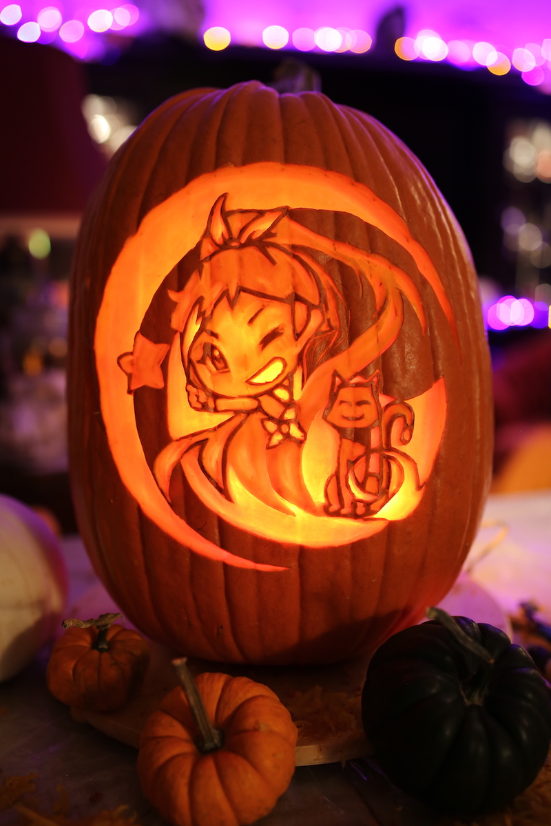 Its a simple Luna from Sailor Moons face on a pumpkin Unfortunately I  live on   Halloween pumpkin carving stencils Pumpkin carving Halloween  pumpkin stencils