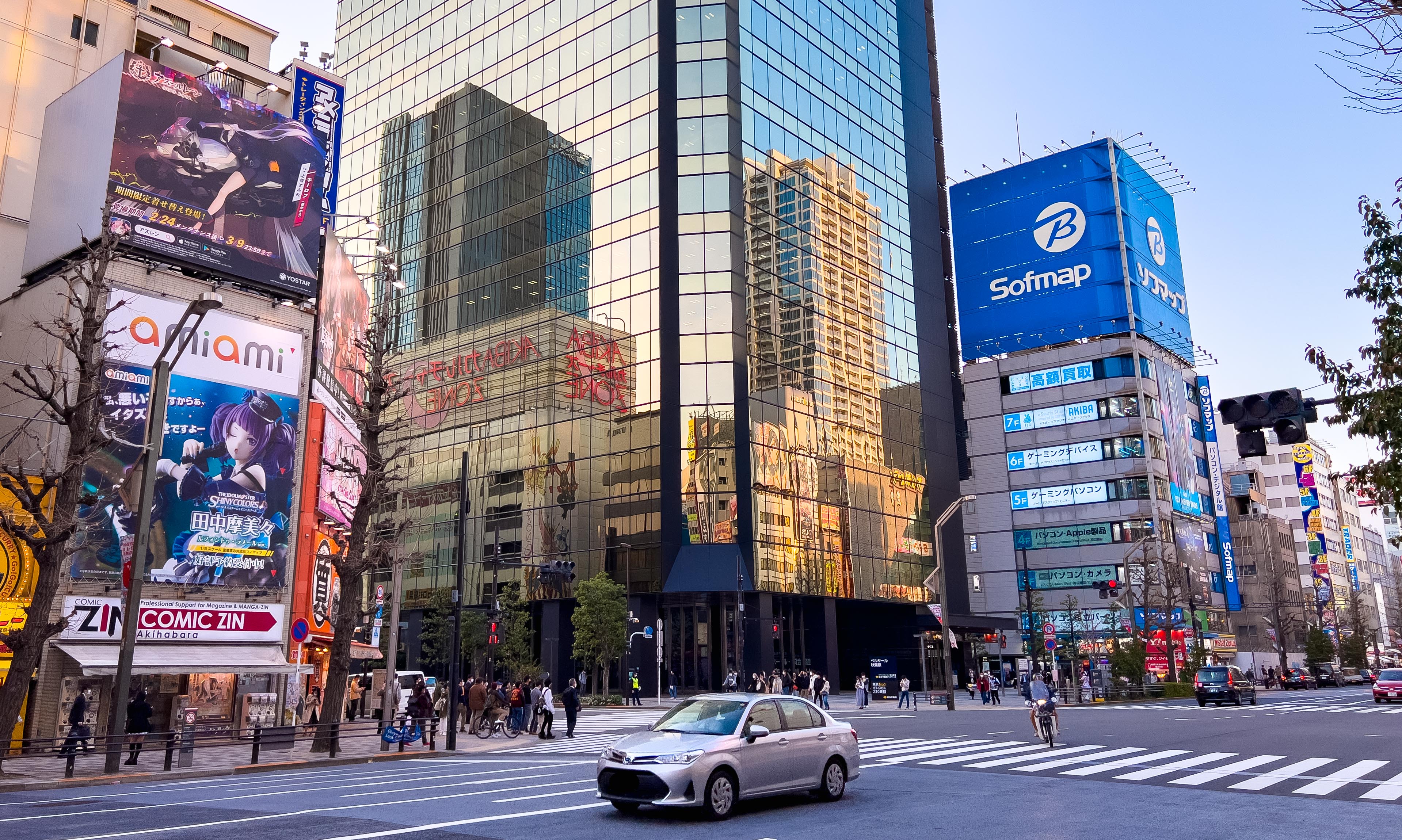 Akihabara im April