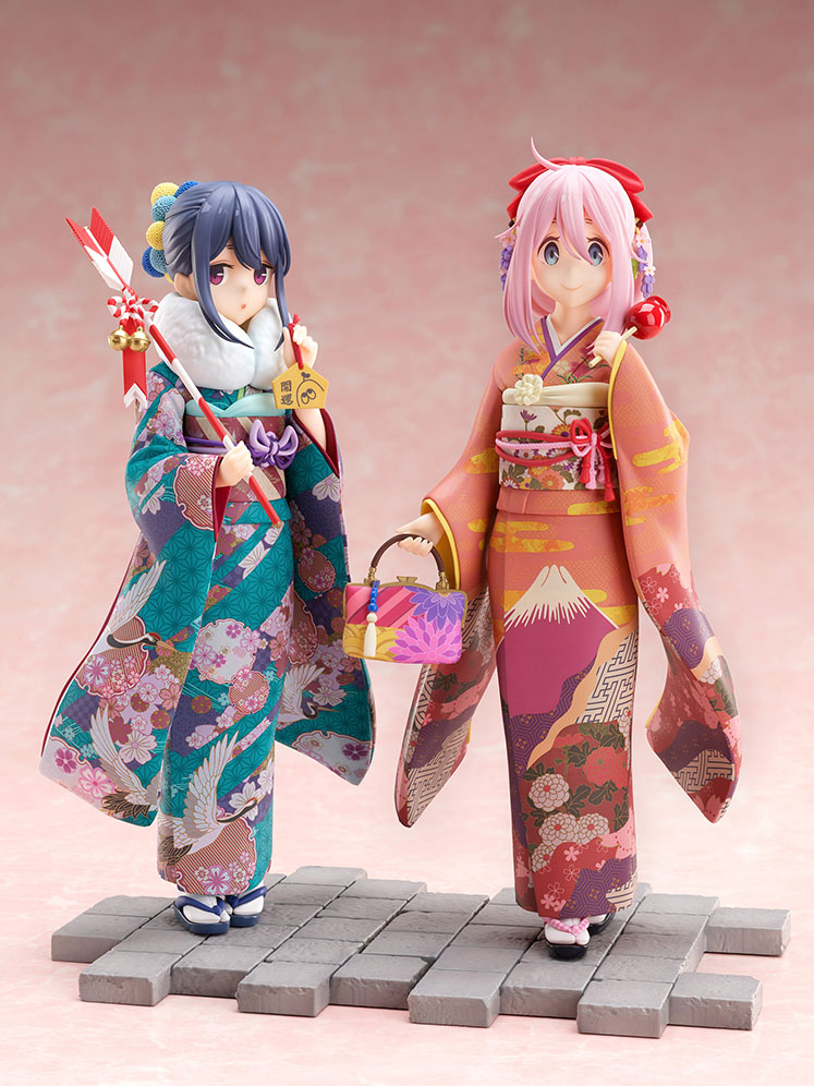 Rin and Nadeshiko Furisode Figures