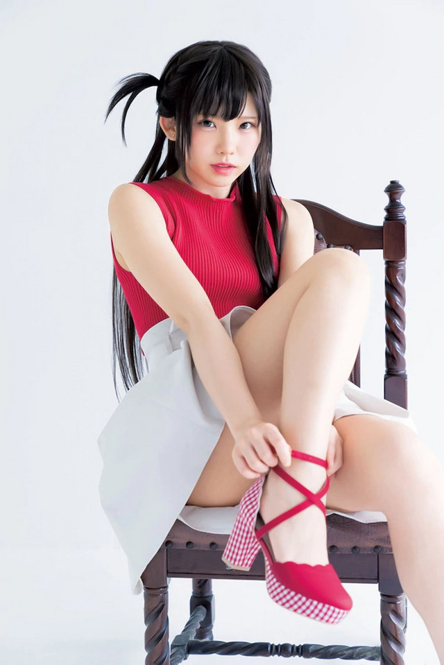 Enako as Chizuru Mizuhara