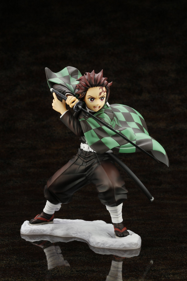 tanjiro look up figure