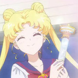 #Holen Sie sich Ihr eigenes winziges Sailor Moon Eternal Kaleidoskop als handgefertigten Anhänger