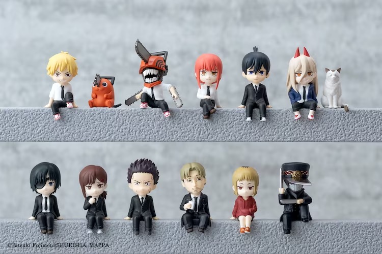 A promotional image for the "Sitting" Chainsaw Man 13 Figure Set from Kitan Club featuring a preview of all 13 characters included in the set.