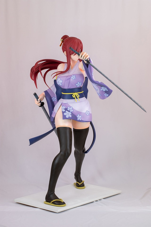 erza scarlet nude figure