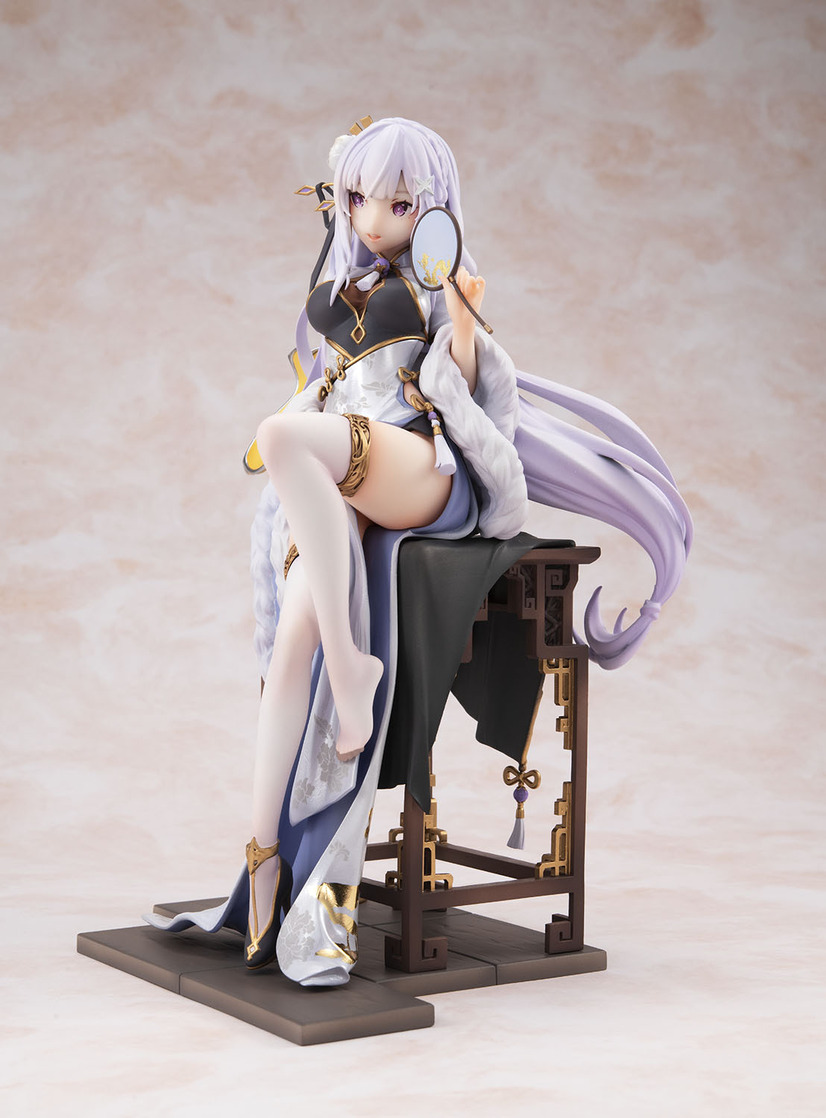 Crunchyroll - Ring in the Year of the Rabbit with Re:ZERO Rem and Emilia  Elegant Beauty Figures