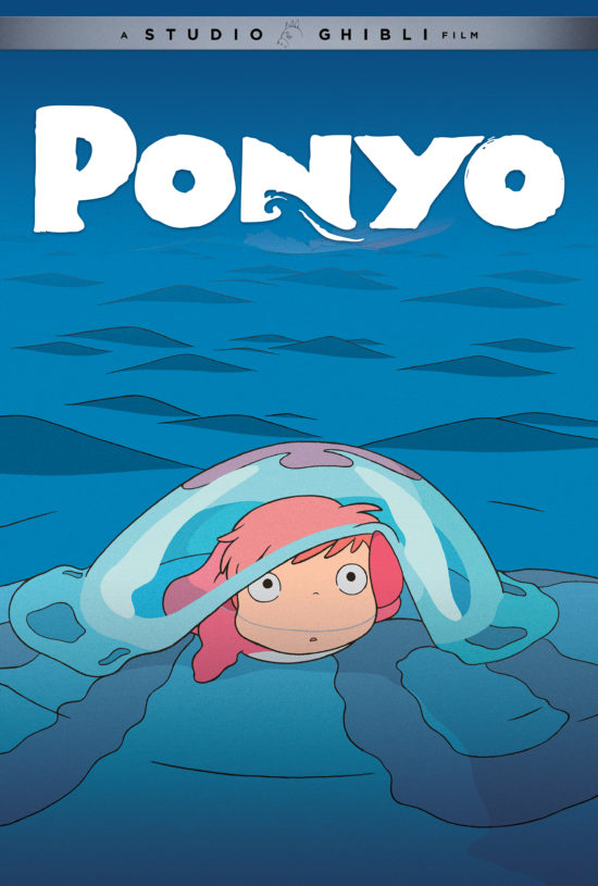 Das GKIDS-Kinoplakat für den Anime-Kinofilm Ponyo aus dem Jahr 2008 mit Ponyo – einer winzigen Meerjungfrau – die unter einer Qualle hervorlugt.