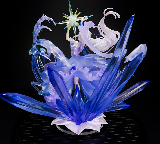 emilia crystal figure